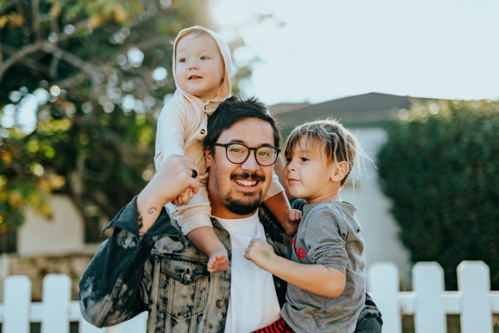 What Is Samsung One Connect? Full Guide to the TV Box - Medium Talk